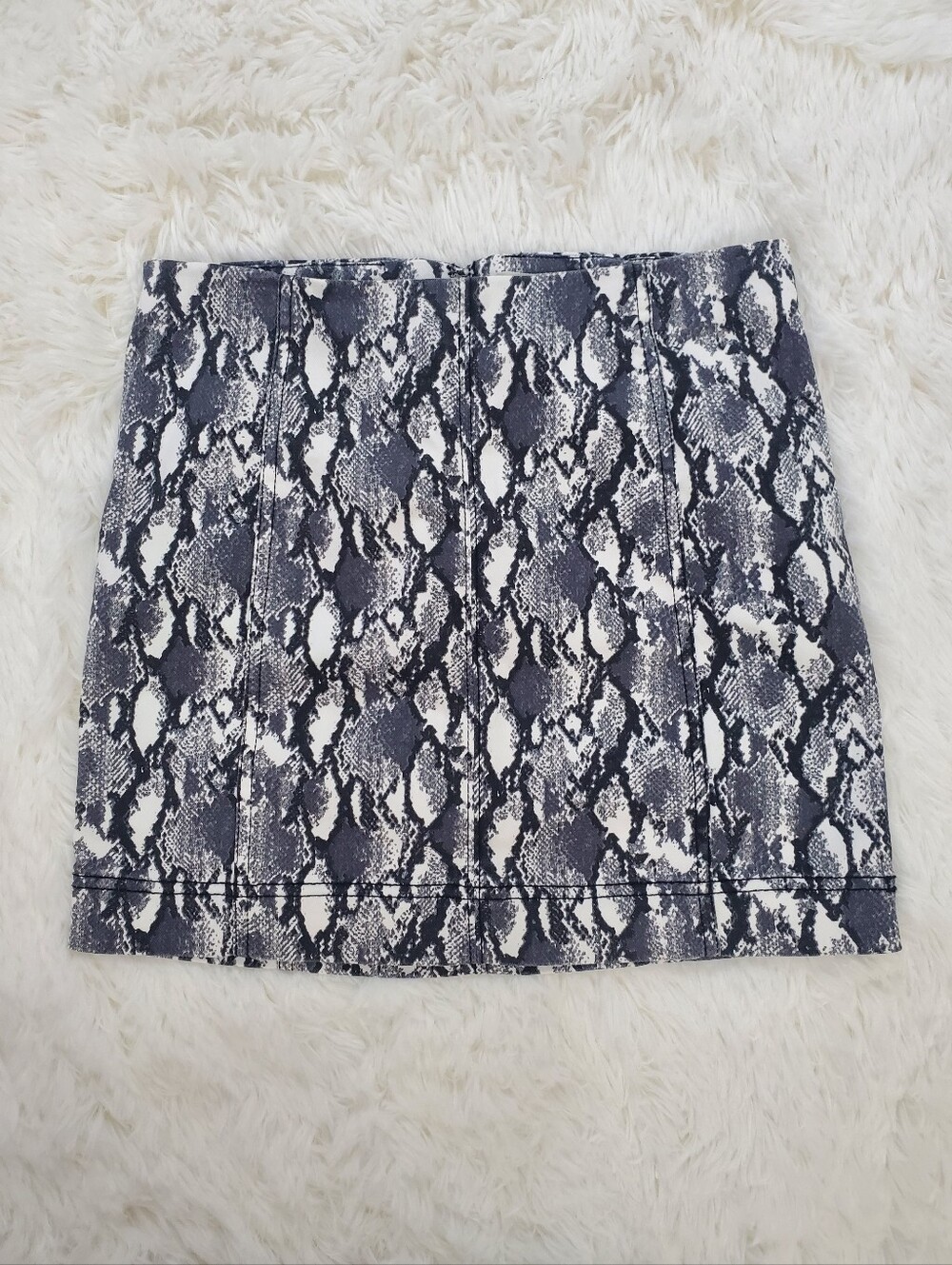 Jolt Size 5 Snakeskin Print Mini Skirt
